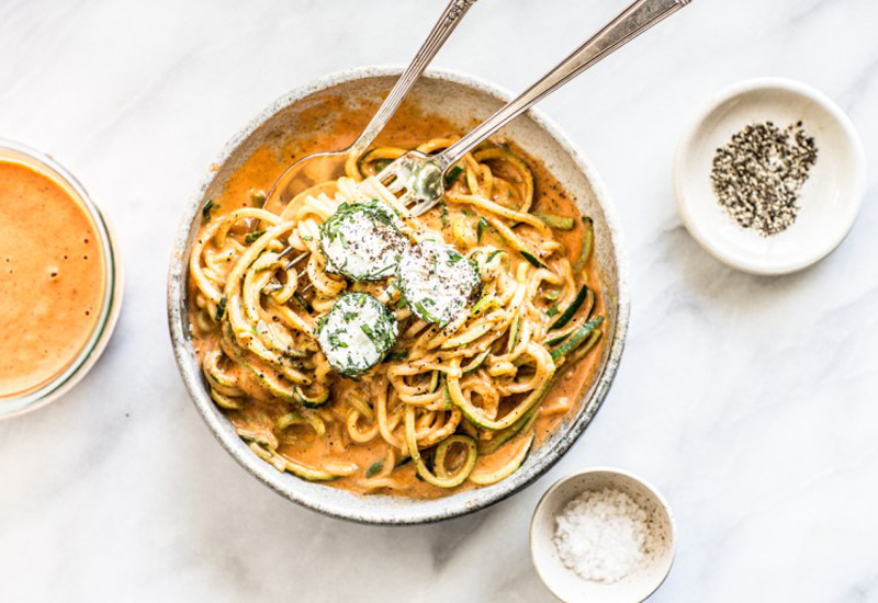 Zucchini Noodles and Roasted Red Pepper Sauce