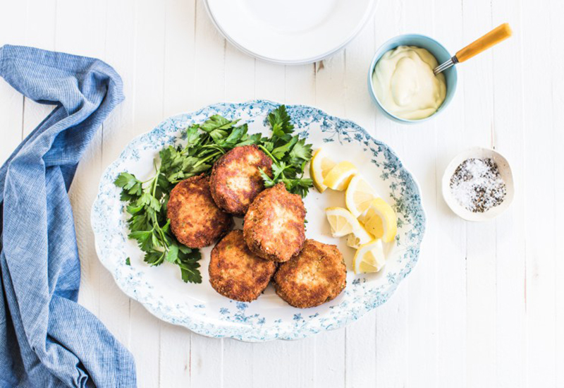 Crab Cakes with Sherry Aioli Sauce