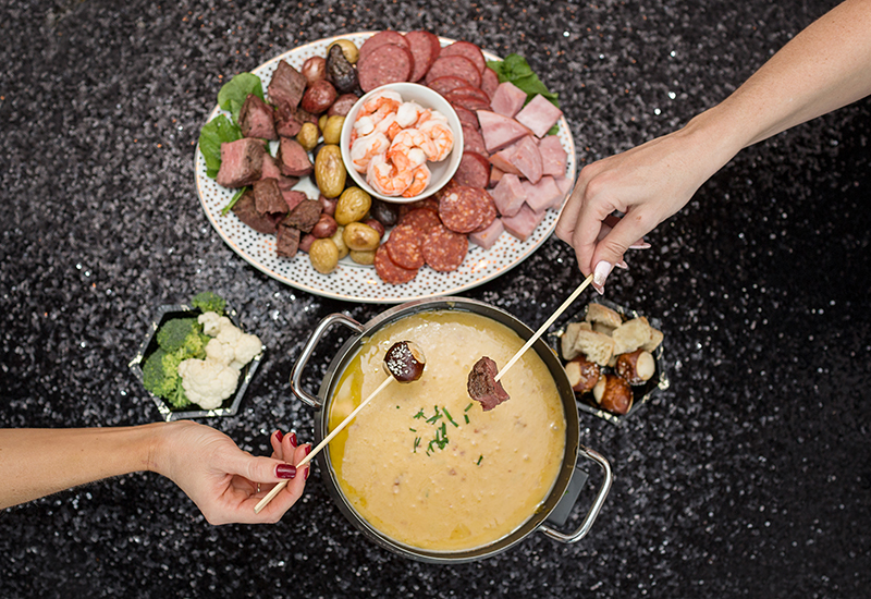A Festive New Year’s Eve Fondue Party