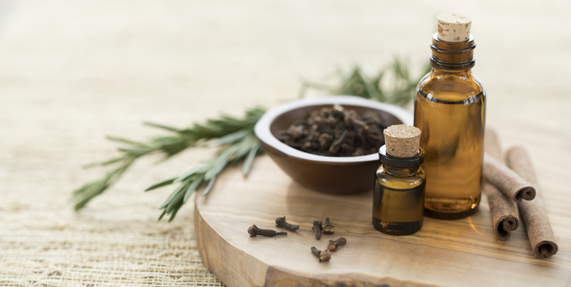 Finding Balance this Holiday Season with Aromatherapy