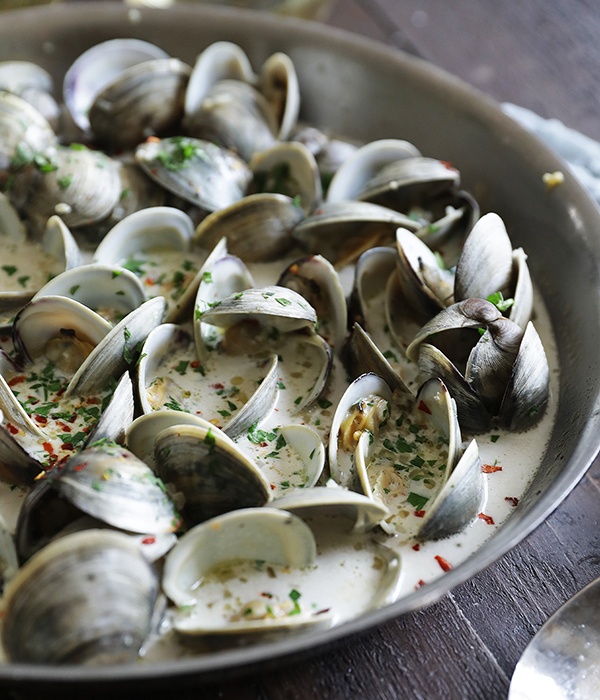 Garlic Butter Clams in a Bowl