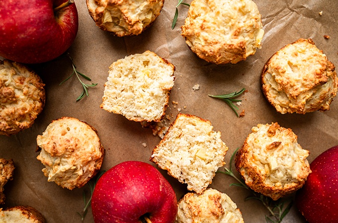 Apple Cheddar Muffins