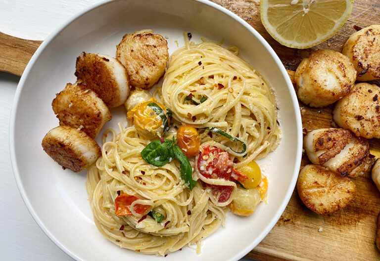 Garlic Butter Scallop Linguine | Heinen's Grocery Store