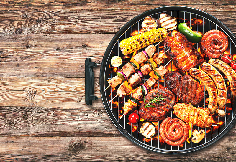 https://www.heinens.com/wp-content/uploads/2022/05/Grilled-Food-on-the-Grill_800x550.jpg